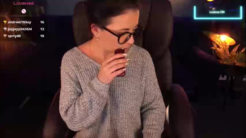 dafni_mon Adult Chat October 15, 2025