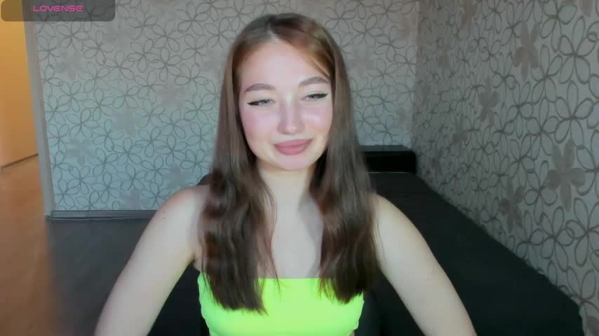 Lissa_Cristal Adult Chat October 15, 2025