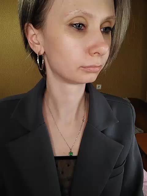 -Christina- Adult Chat October 15, 2025