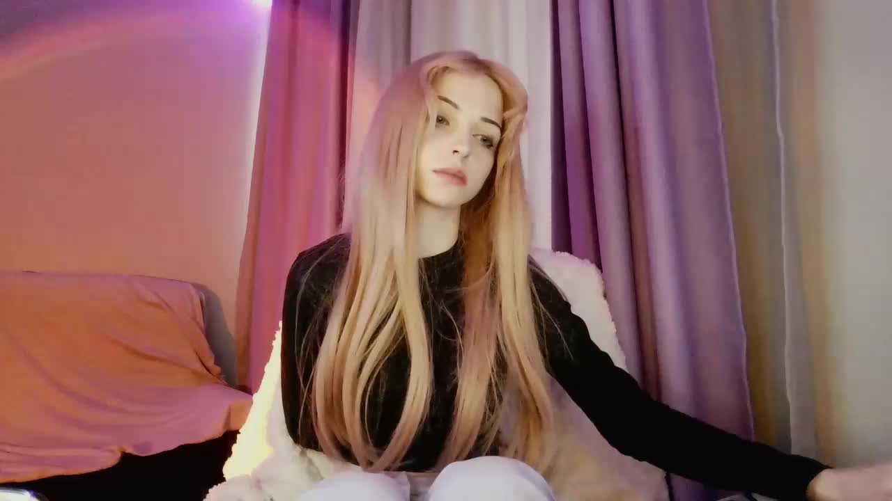 Niiikka Adult Chat October 15, 2025