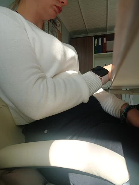 EmmiHot Adult Chat October 15, 2025