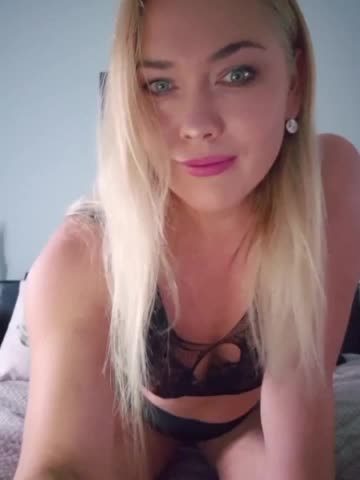 Yesenia-1 Adult Chat October 15, 2025