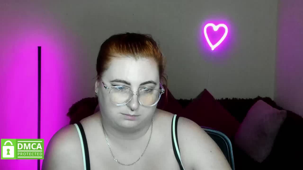 Aliciaredluv Adult Chat October 15, 2025