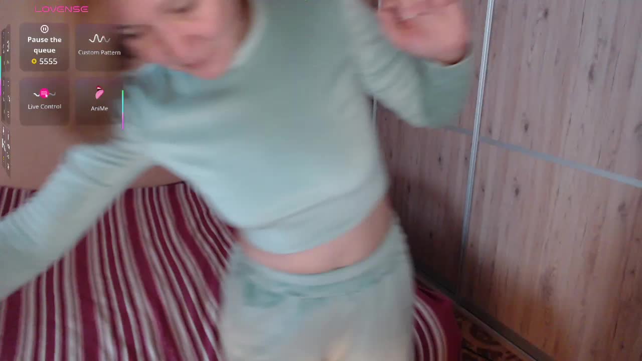 Julia99 Adult Chat October 15, 2025