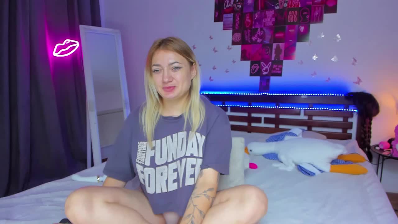 MikkiShows Adult Chat October 16, 2025