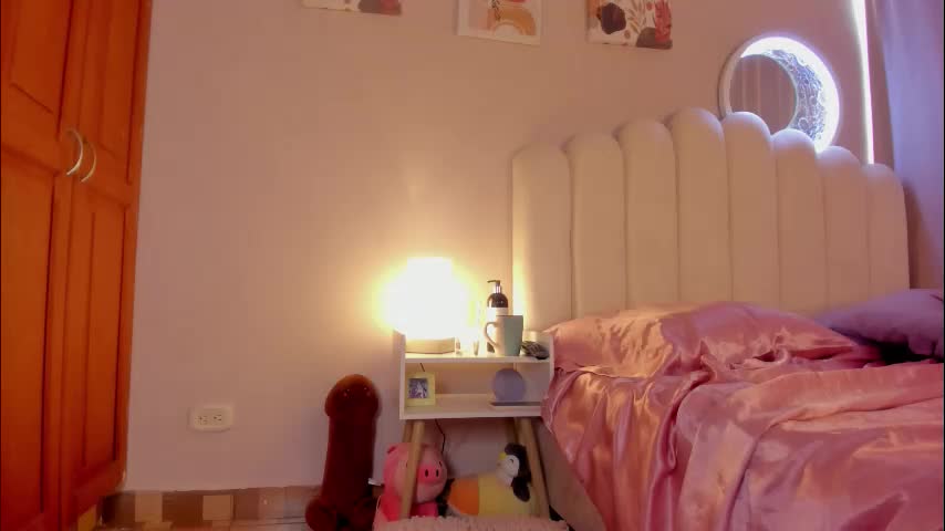 omstudio1994 Adult Chat October 16, 2025