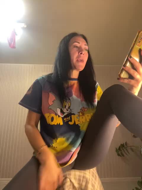 Karolina_Milf Adult Chat October 16, 2025