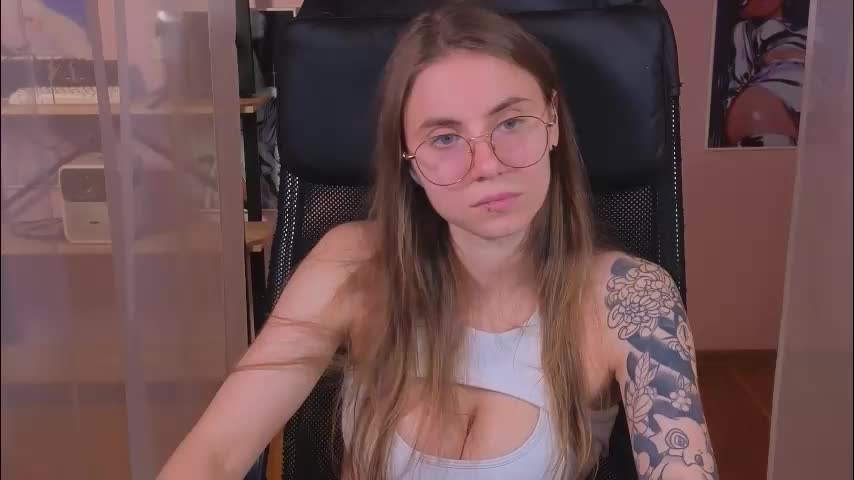 _lovelylove_ Adult Chat October 16, 2025