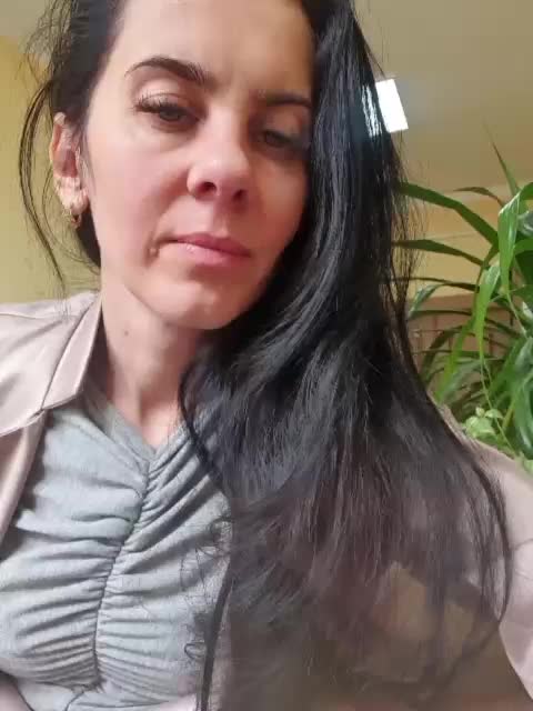 -France- Adult Chat October 16, 2025