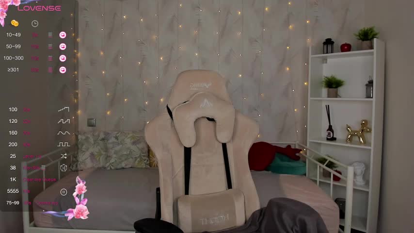 Tori_Cutie Adult Chat October 16, 2025