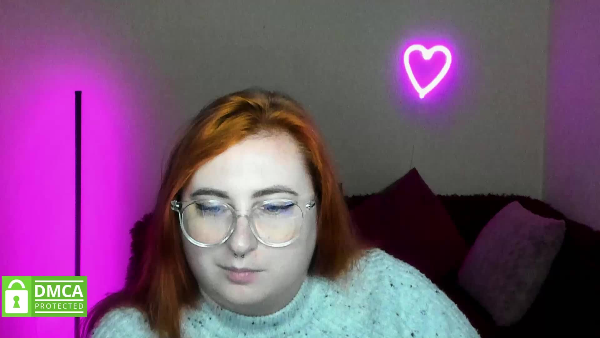 Aliciaredluv Adult Chat October 16, 2025