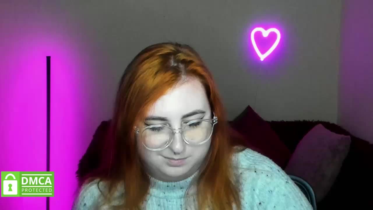 Aliciaredluv Adult Chat October 16, 2025