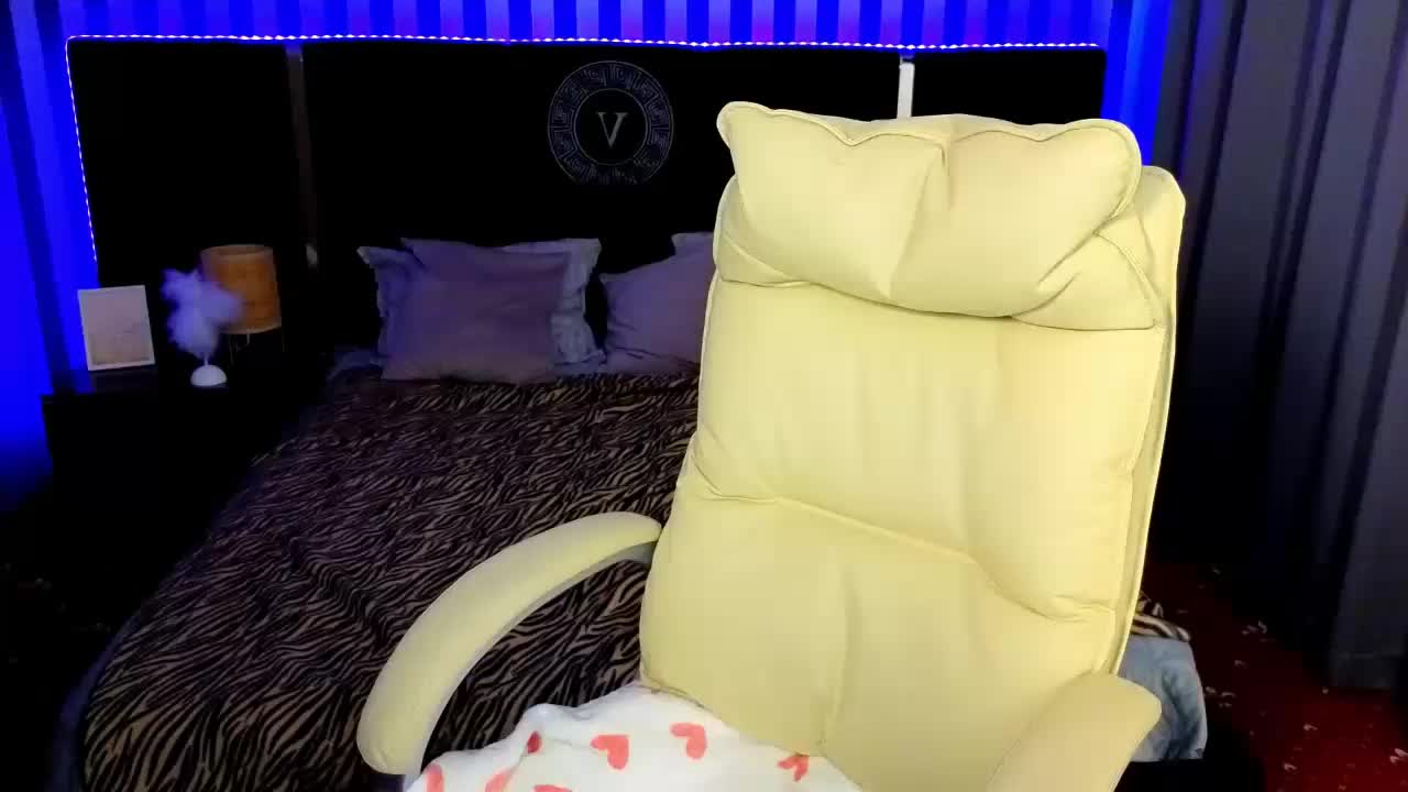 RoxyRayy Adult Chat October 16, 2025