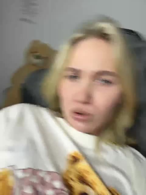 eliselaff_2025-10-16_19-24-58_347 Adult Chat October 16, 2025