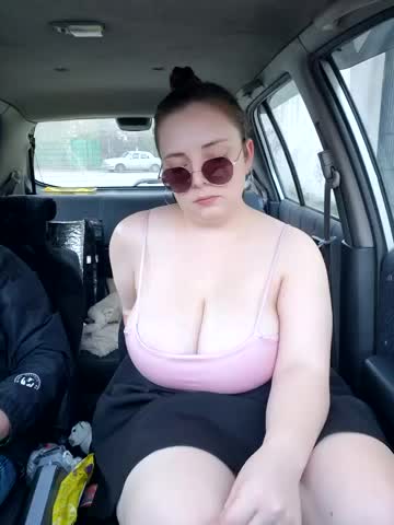 Caramel_pussy Adult Chat October 17, 2025