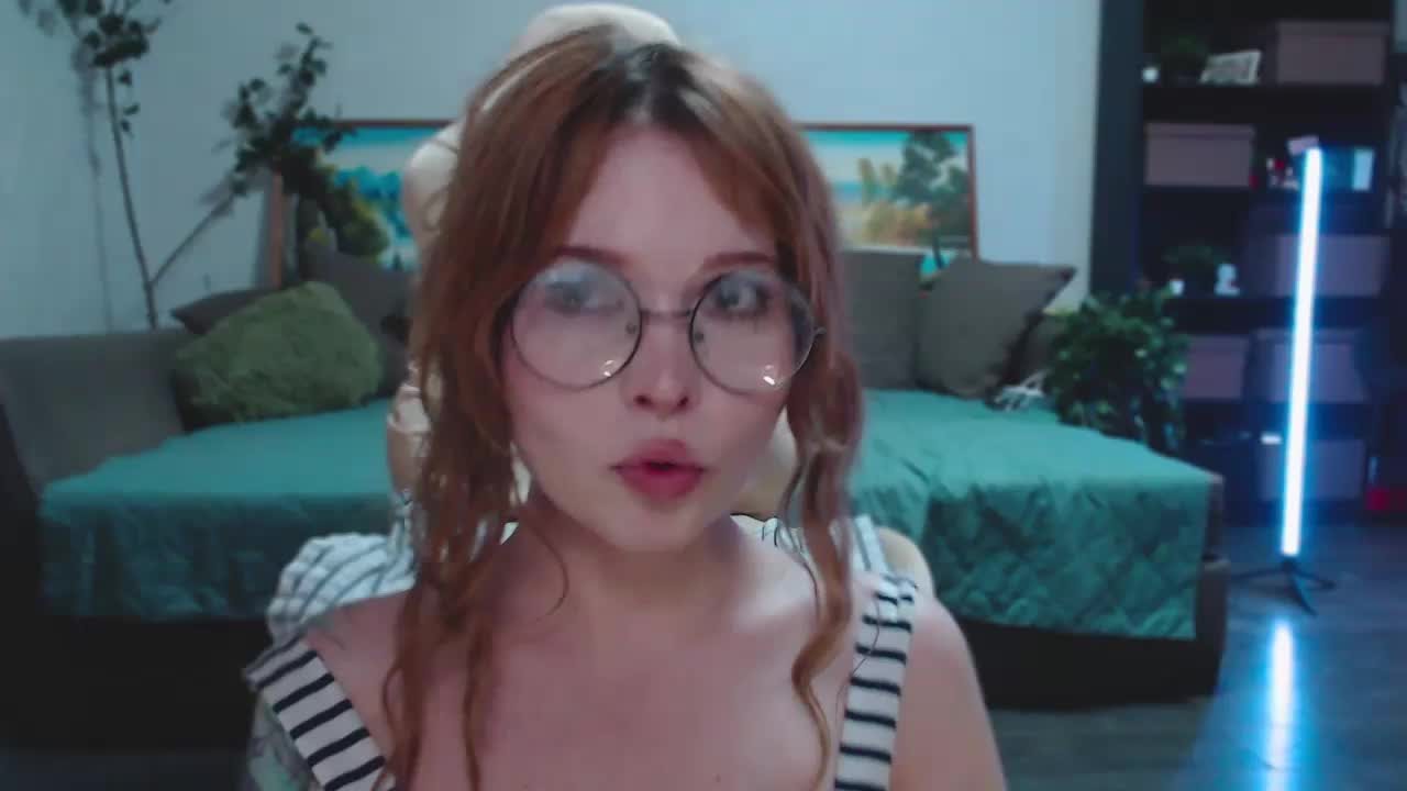 YOUWARKEE Adult Chat October 17, 2025