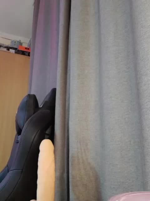 Hotangel75 Adult Chat October 16, 2025