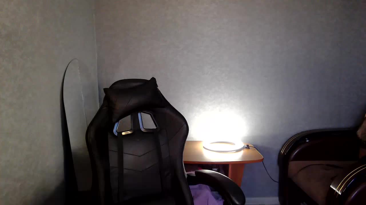 LindaElosiMilf Adult Chat October 17, 2025