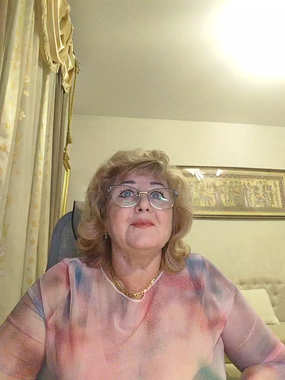 KarinkaSweet Adult Chat October 17, 2025