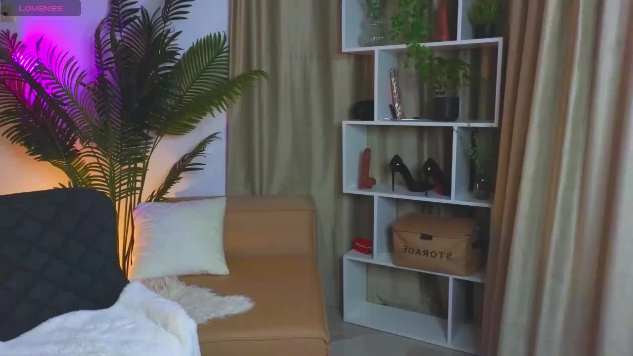 Lina-hill Adult Chat October 17, 2025