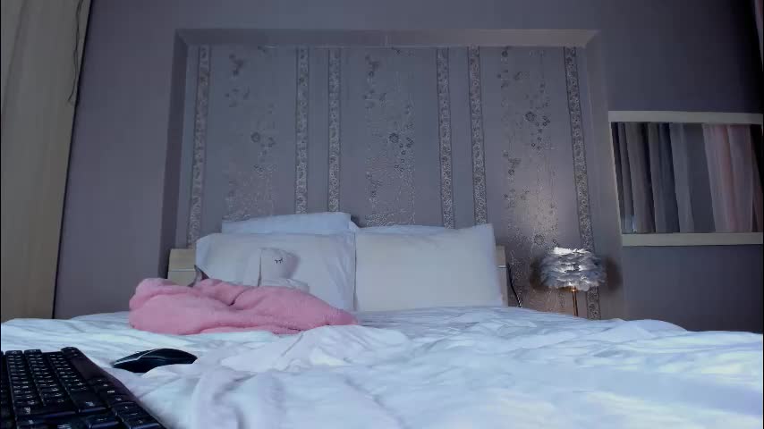 nakedjewel Adult Chat October 17, 2025