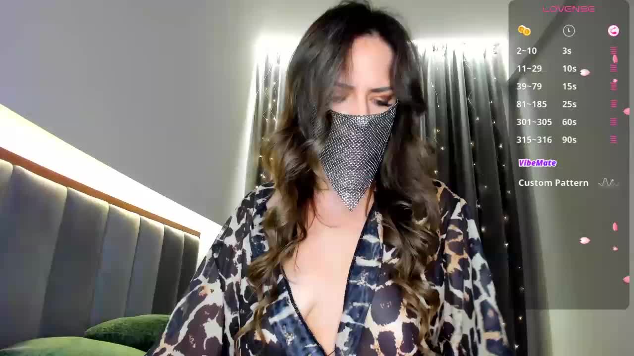 CharmAlina Adult Chat October 17, 2025