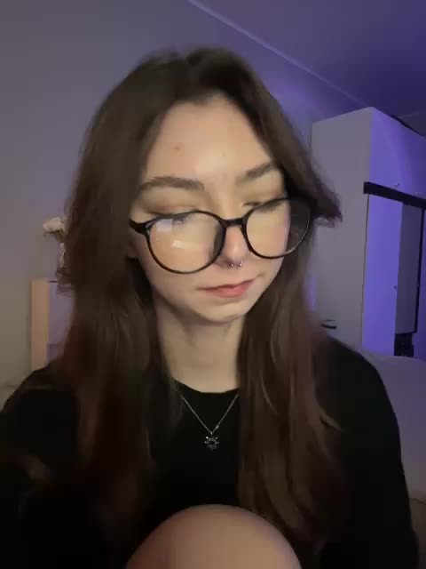 ShyAlya Adult Chat October 17, 2025