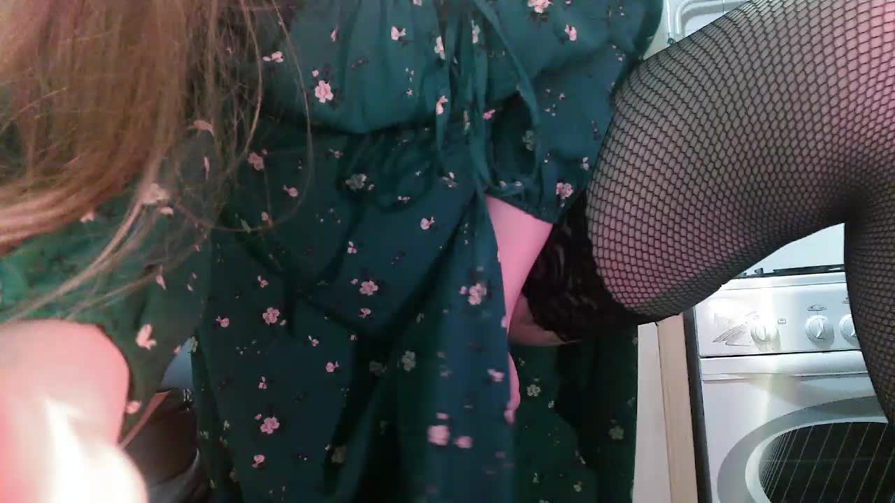 L-e-l-i-k Adult Chat October 17, 2025