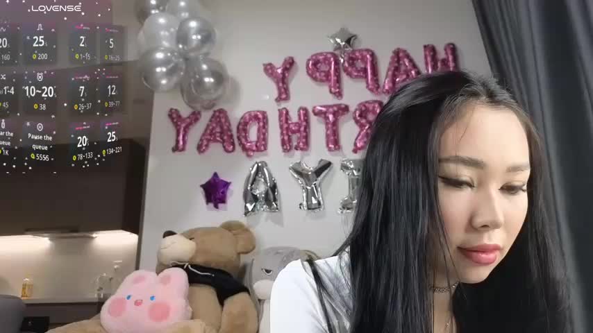 asianqueeny Adult Chat October 17, 2025