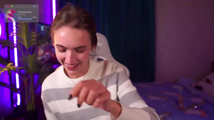 Kamila_icee Adult Chat October 17, 2025