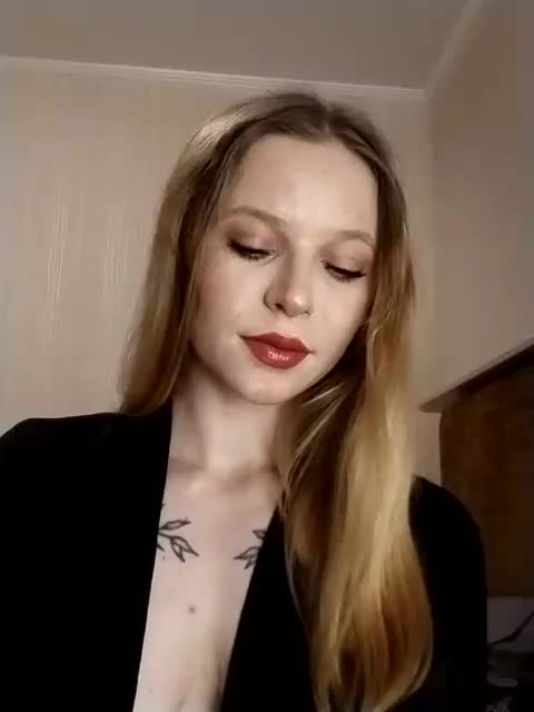 1biscuit1 Adult Chat October 28, 2025