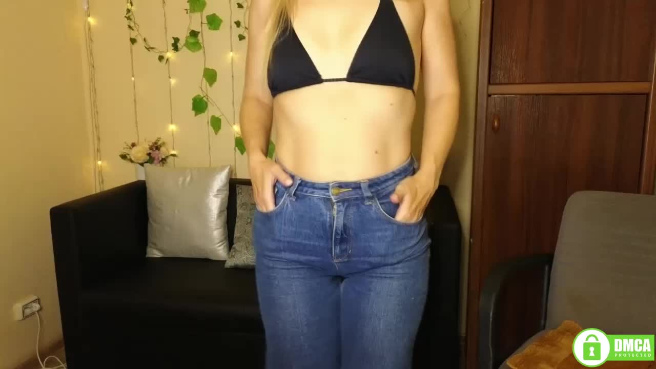 Jullyblondkiss Adult Chat October 24, 2025