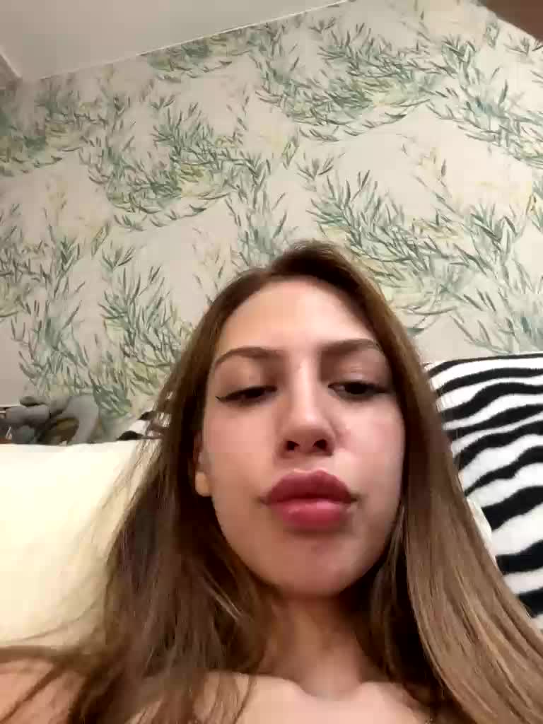 Malvinka2229 Adult Chat October 22, 2025