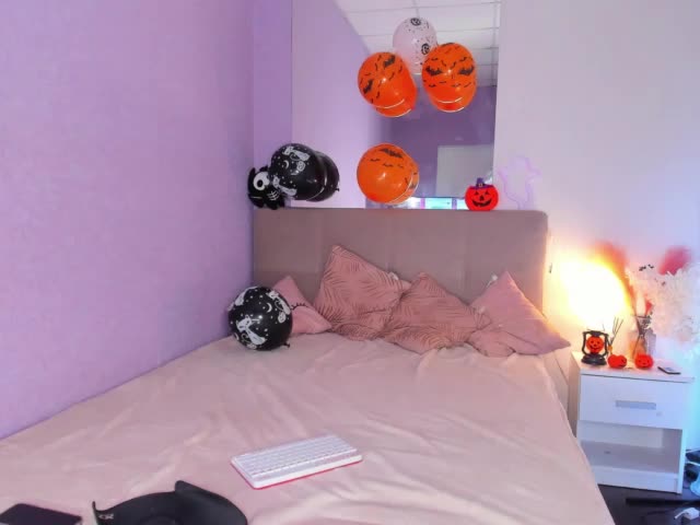 NikkiBust Adult Chat October 24, 2025