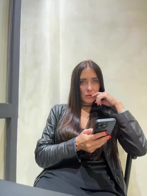 Marianna_ Adult Chat October 22, 2025