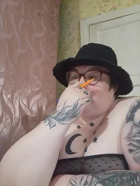 Svetlanka86 Adult Chat October 20, 2025