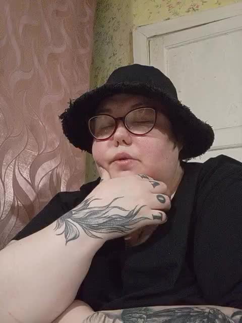 Svetlanka86 Adult Chat October 24, 2025