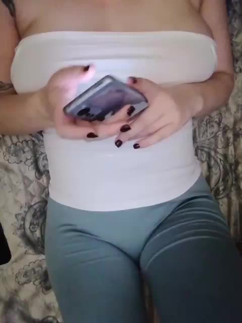 -Tiffany- Adult Chat October 22, 2025