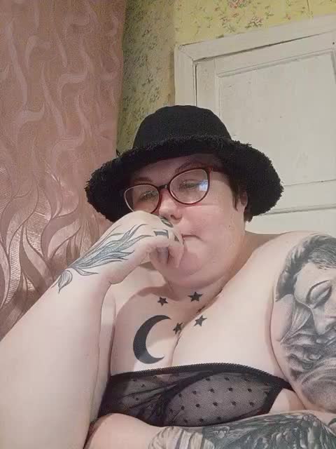 Svetlanka86 Adult Chat October 20, 2025