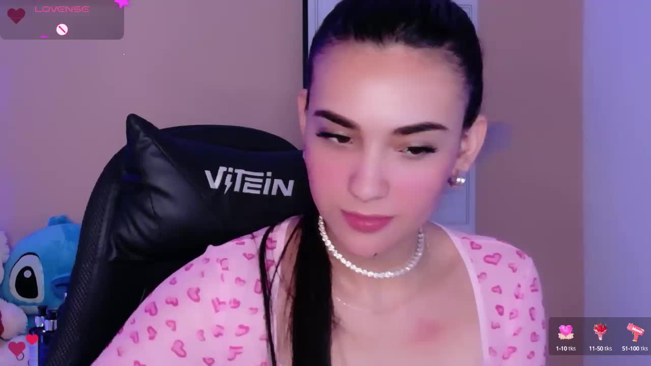 IsaValencia Adult Chat October 17, 2025