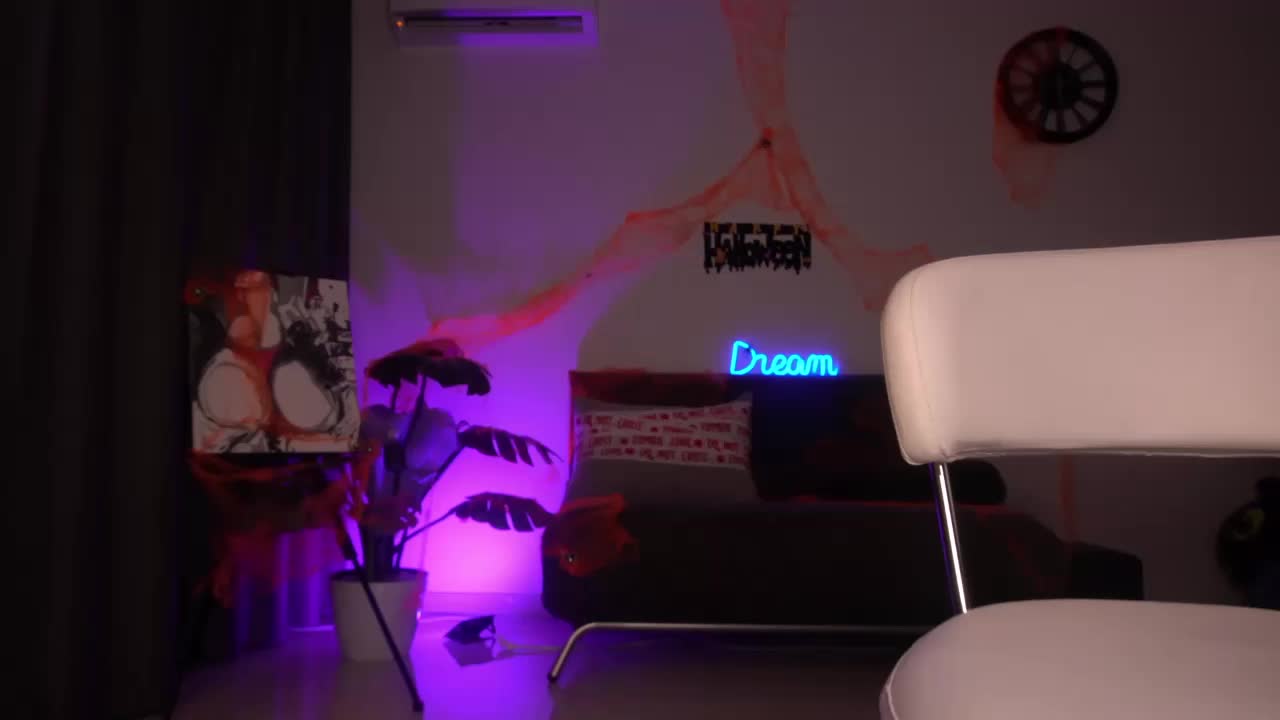 Adalin_Moore Adult Chat October 21, 2025