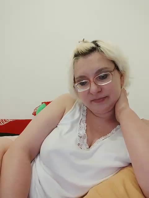 Vika211 Adult Chat October 24, 2025