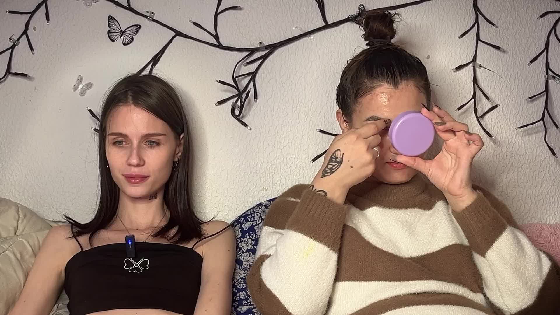 ZoyaVikki Adult Chat October 22, 2025