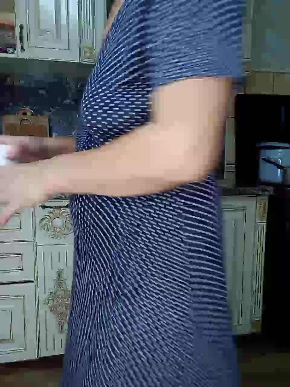 nika74- Adult Chat October 22, 2025