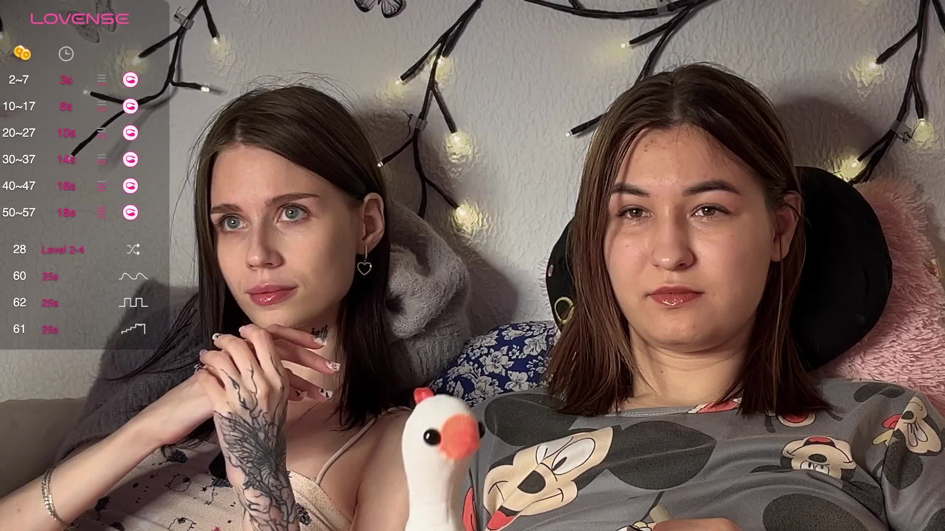 ZoyaVikki Adult Chat October 22, 2025