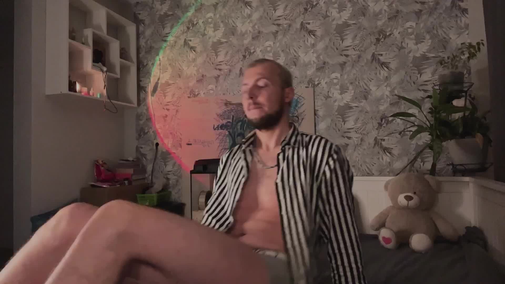 Z0mb1el0ll1 Adult Chat October 24, 2025