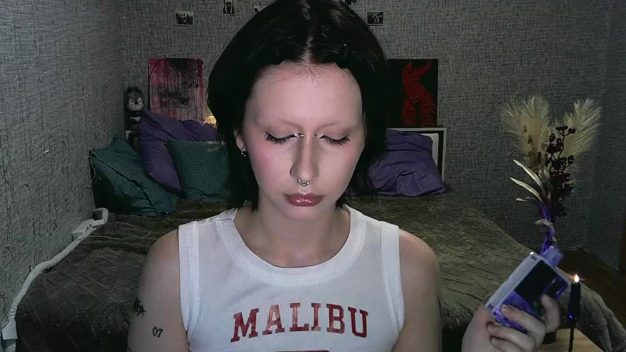 velvetsunrise Adult Chat October 22, 2025