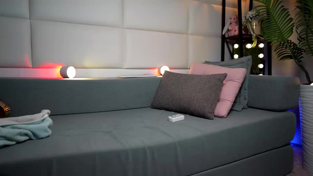 JuliaDragon Adult Chat October 17, 2025