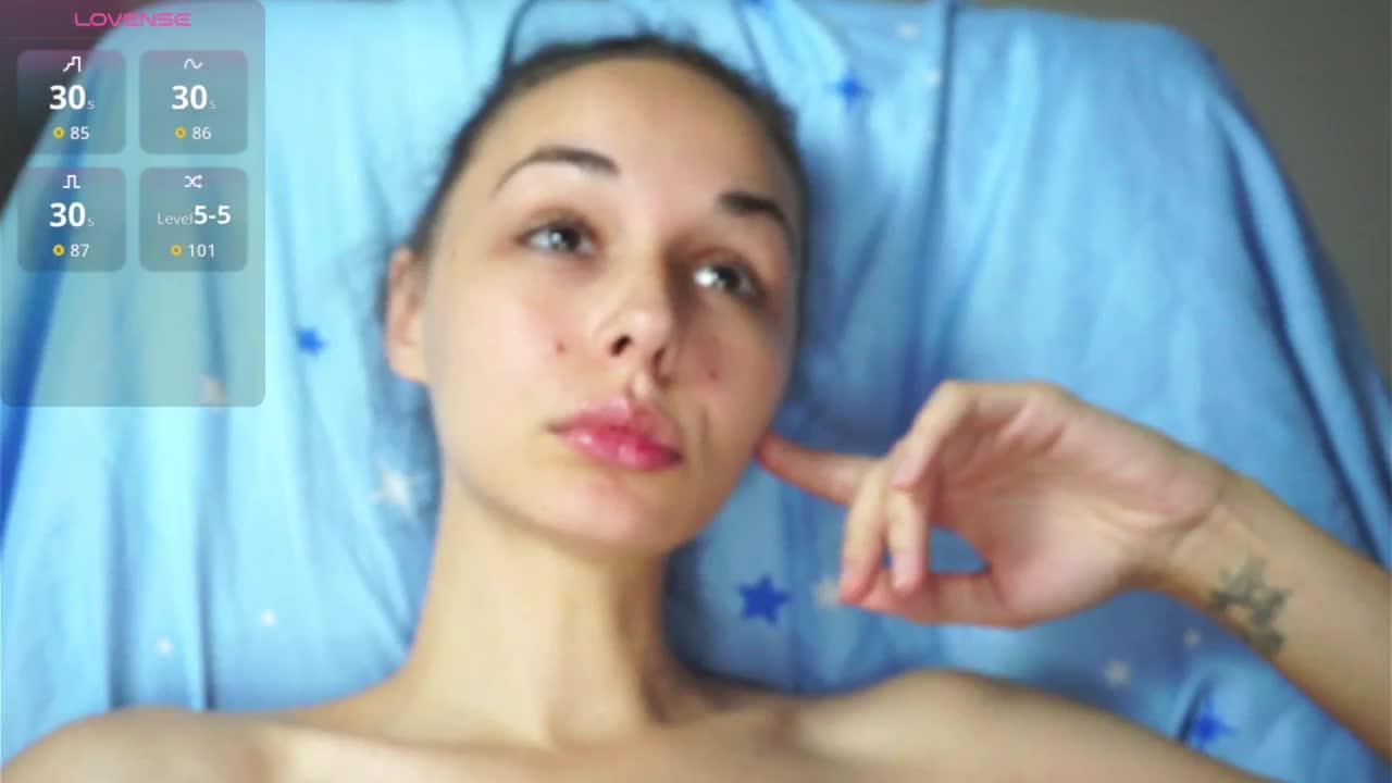 Miss-Bia Adult Chat October 28, 2025