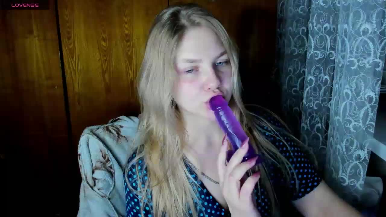 Emma-Frizea Adult Chat October 21, 2025